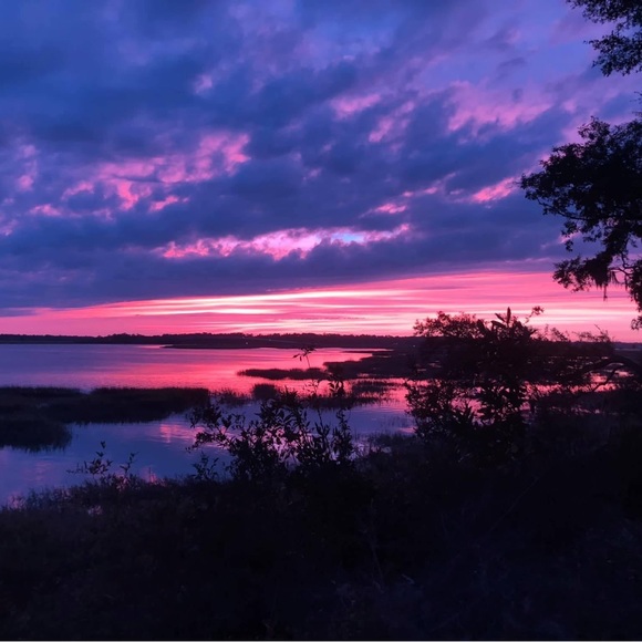 Welcome to my closet! My style is boho/gypsy! πβ€οΈπΈ - Picture 5 of 6